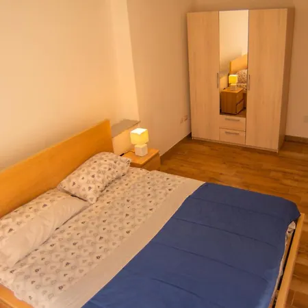 Valery Urban Attic Apartman *